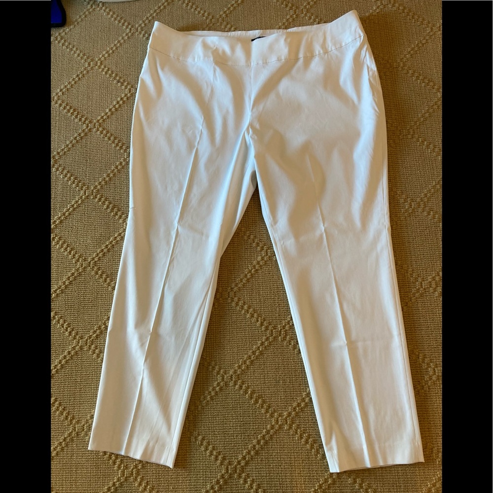 NIC + ZOE Pull on slacks NWOT 22W